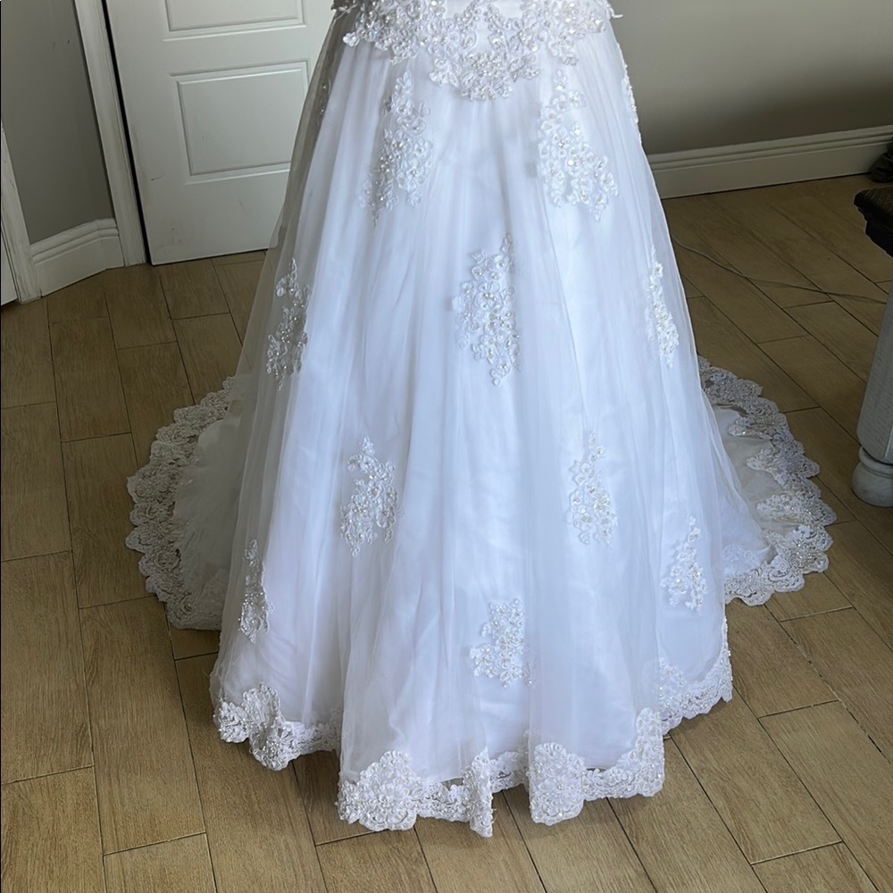 MAKE OFFER Oleg Cassini Strapless David’s Bridal White Wedding Dress - Picture 4 of 16